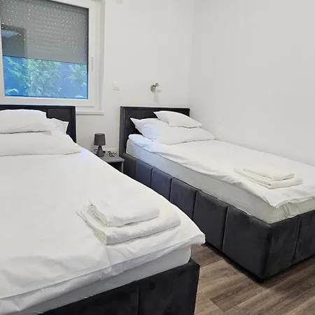 아파트 Vecsey House 자르마디
