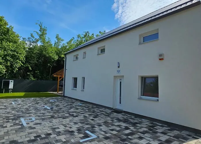 Vecsey House Apartament *